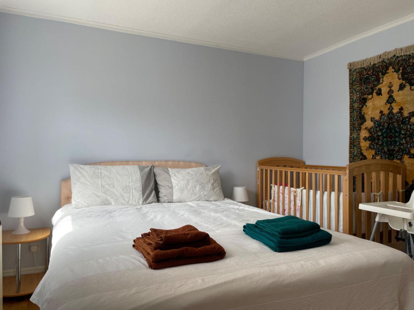 Morden Flat Close To Dlr Station With Free Parking Лондон Екстер'єр фото